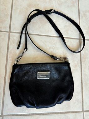 Marc by Marc Jacobs Two Tone Crossbody Bag (Black/Beige)